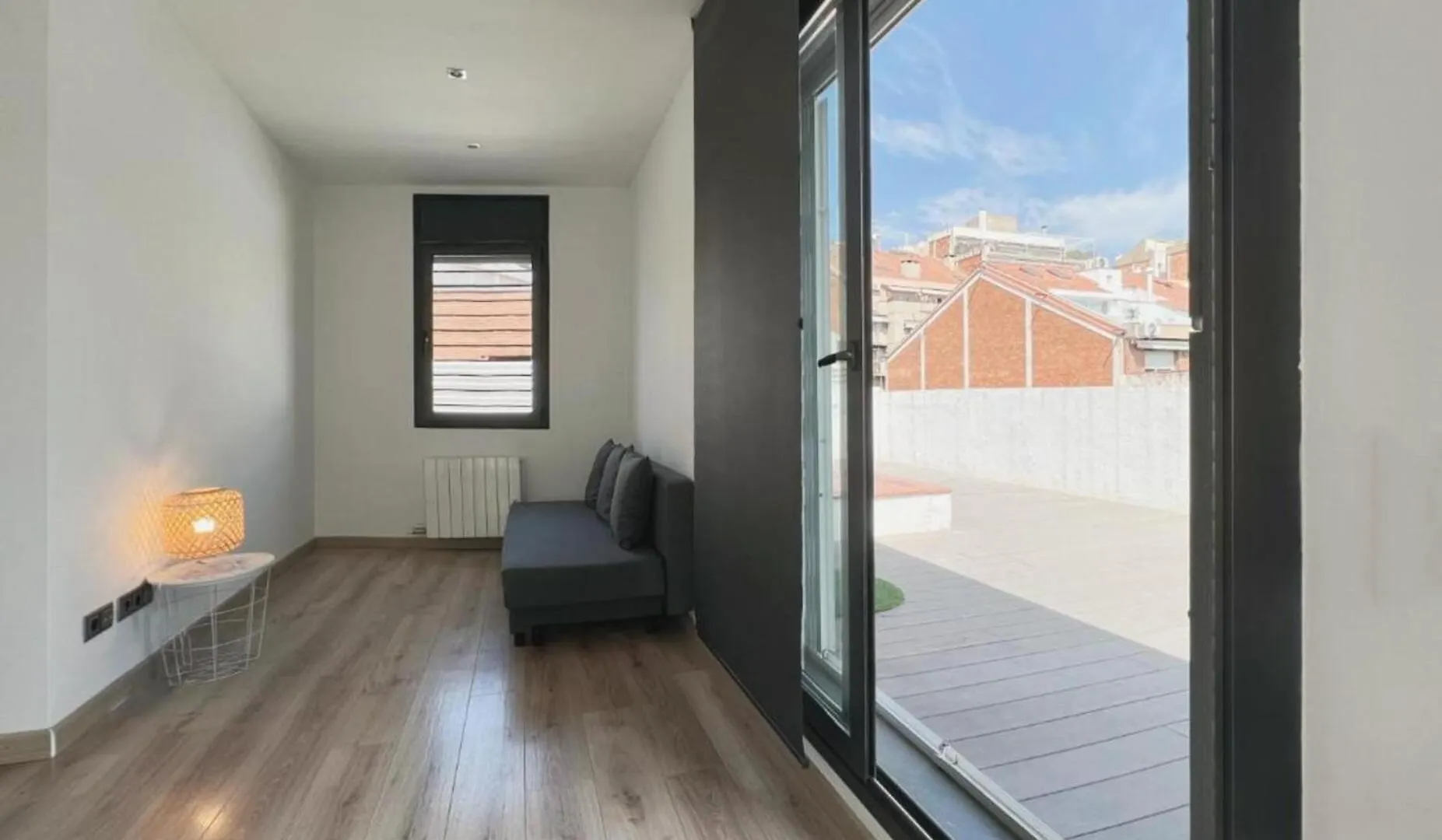 דירות ברצלונה Penthouse With Amazing Terrace, 9P 3Bd ספרד