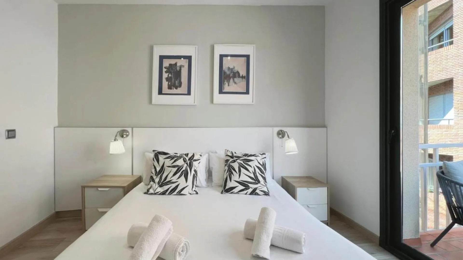 דירות ברצלונה Penthouse With Amazing Terrace, 9P 3Bd