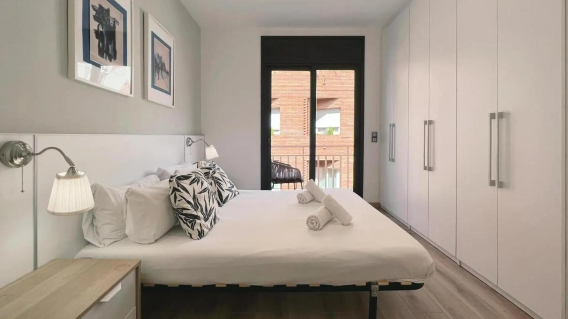 דירות ברצלונה Penthouse With Amazing Terrace, 9P 3Bd